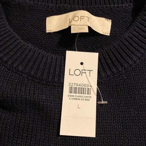 LOFT Navy striped puff sleeve sweater size Large - Picture 4 of 5